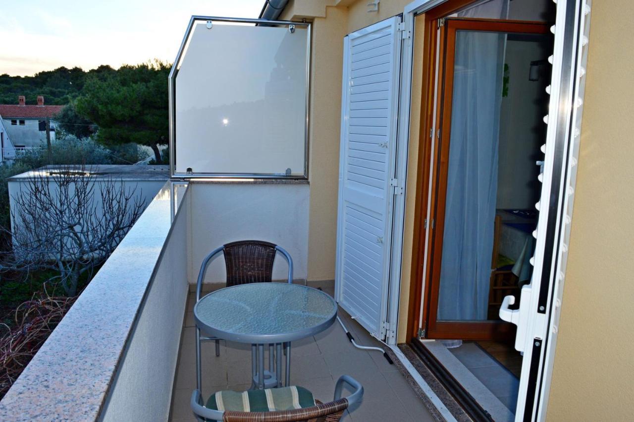 Apartments Vilim Tisno Zewnętrze zdjęcie